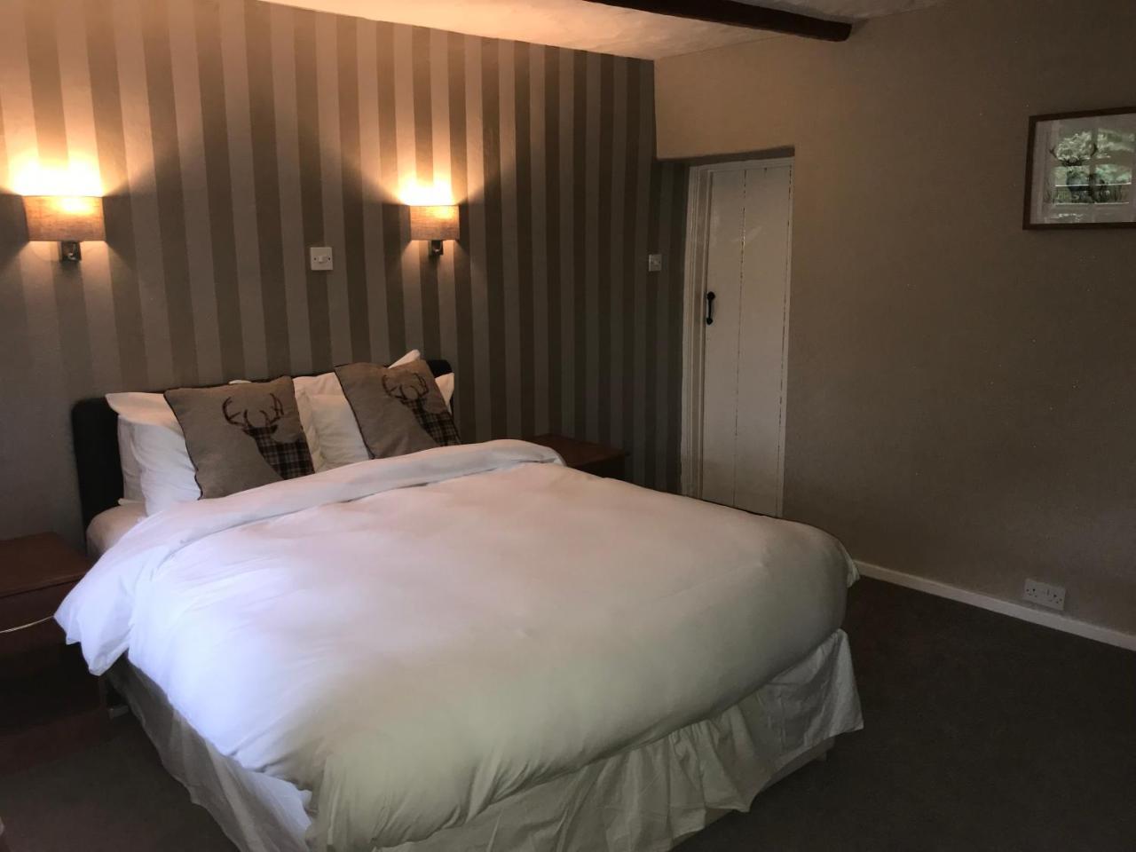 The Sycamore Inn Birch Vale ภายนอก รูปภาพ